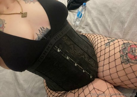 Juicymagx pretty actress picture