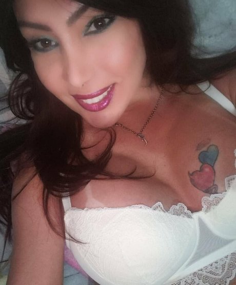 izabellifrazaoo nudes actress gallery