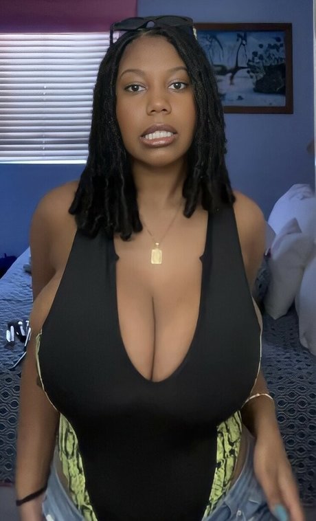 jaduhhbooo sexy star img