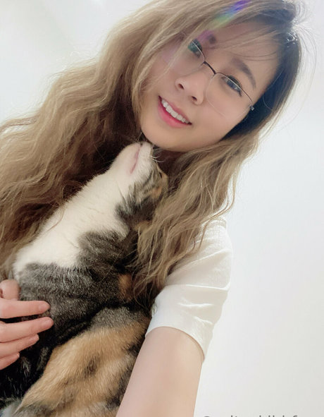 teen asian onlyfans hot sexy pic