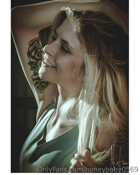 honeybaby0569 top model pictures