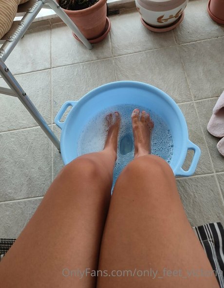 only feet victoria pretty actress photo