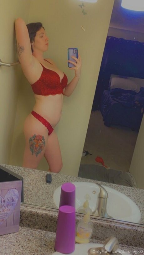 danalegzzz free model pictures