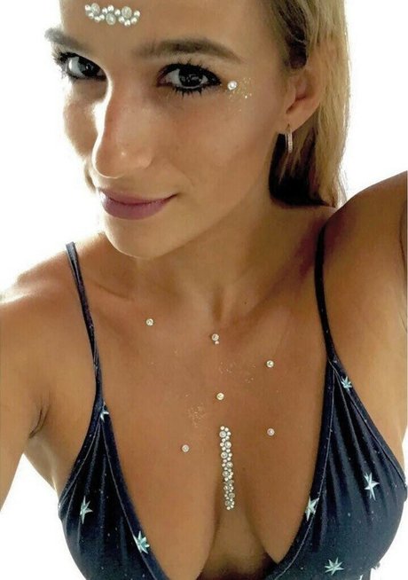 Jade Barbosa pornstar naked img