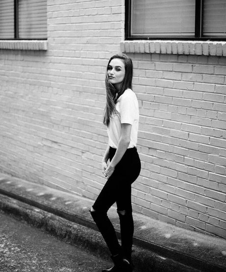Madison Lintz beautiful model picture
