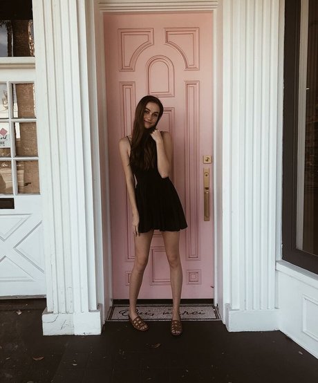 Madison Lintz model pornographic picture