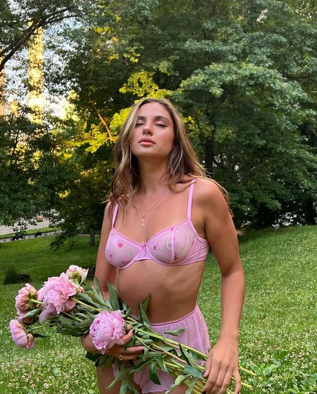 Karina Achaeva exclusive pornstar galleries