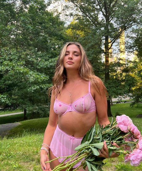 Karina Achaeva porn actress pictures