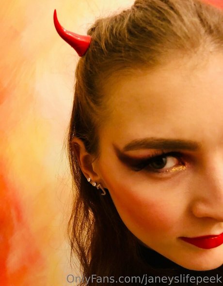 cum selfie onlyfans beautiful nude img