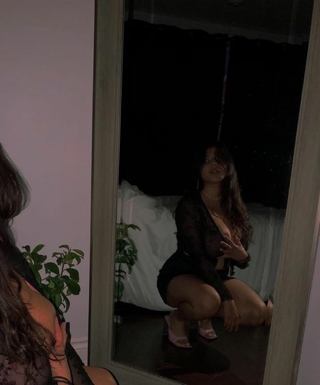 mature asian onlyfans nude photos