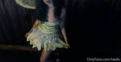 Heidiv pretty pornstar pics