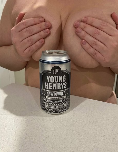 boobs beer model pretty image