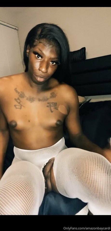 amazonbaycardi nice actress pic