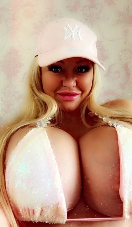 dollydolluk porn star pictures