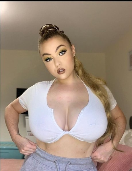 Kendall Rowan best star photos