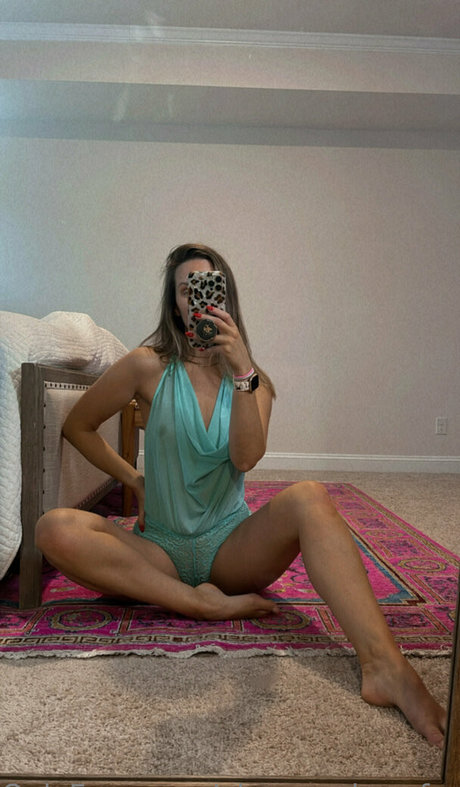 alexpeachperfect erotic pornstar image