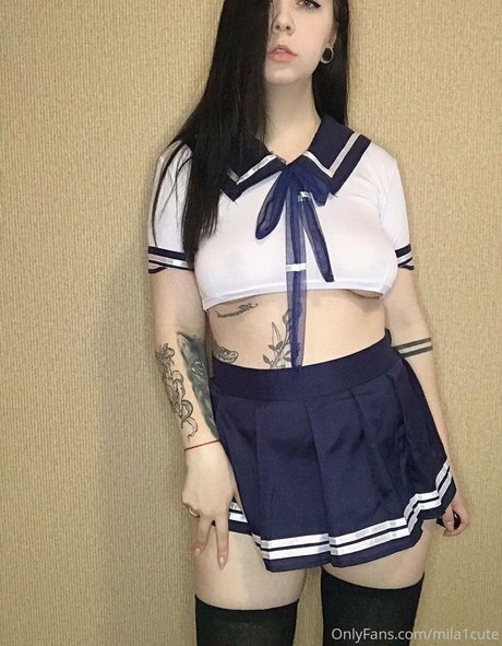 mila1cute model hot photos