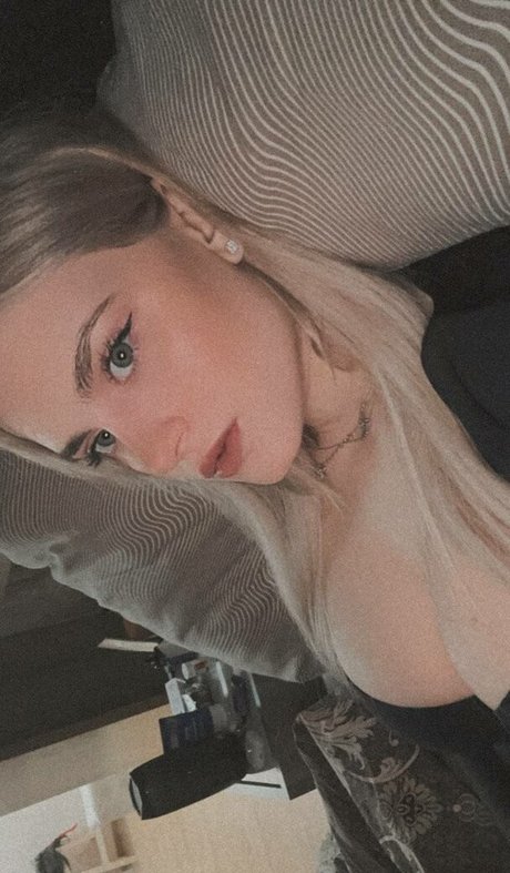 Modestal hot pornstar img