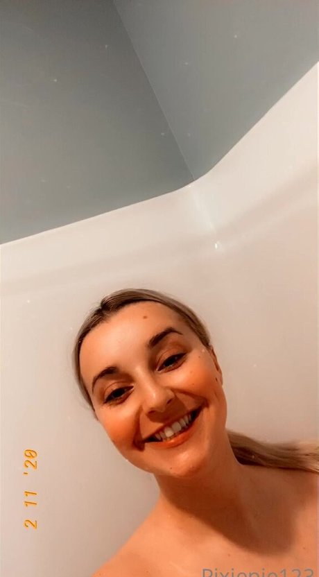 Pixiepie123 star top pic