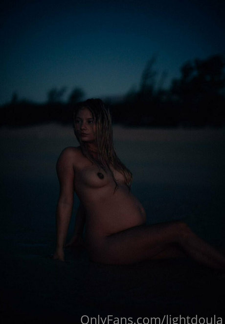 lightdoula art actress img