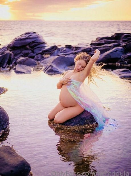 lightdoula nice actress photos