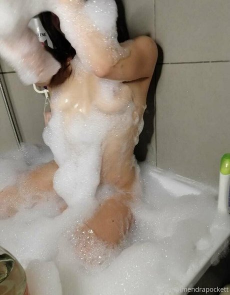 almendrapockett erotic model images