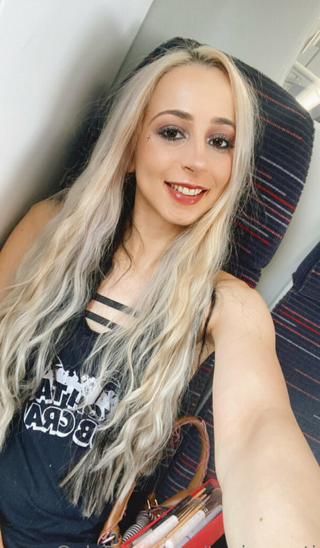 taniaaresti perfect star galleries