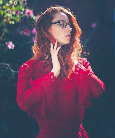 Miss Chloe ASMR sex model pics