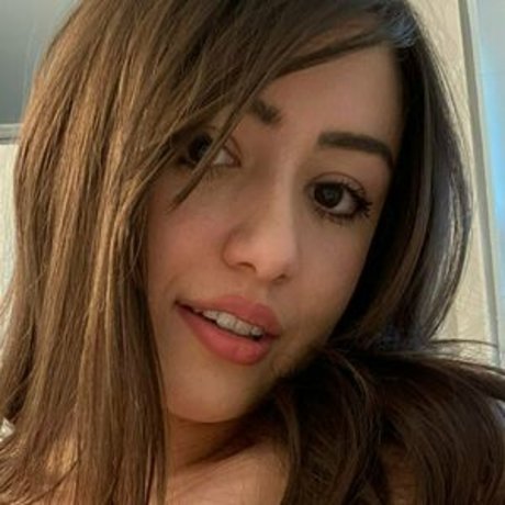 candii kayn exclusive star pics