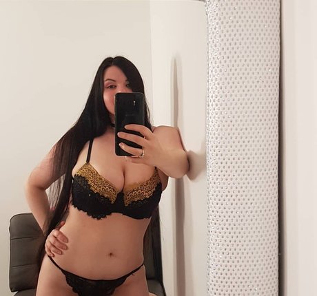 Nina Nightbloom hd pornstar photo