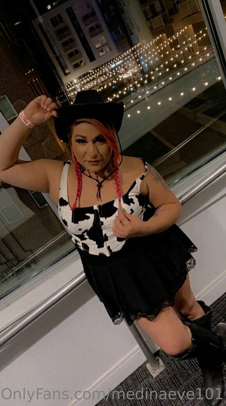 medinaeve101 star nudes img