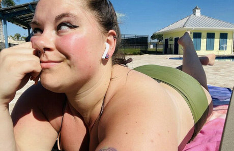 Olive Mass Beauty pornographic model photo