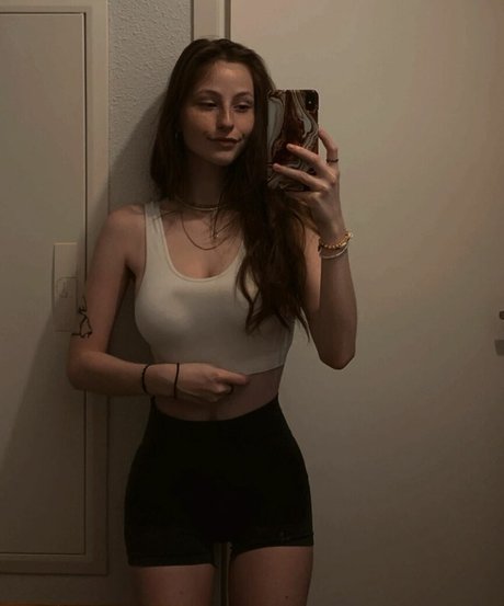 Caponce nudes star gallery