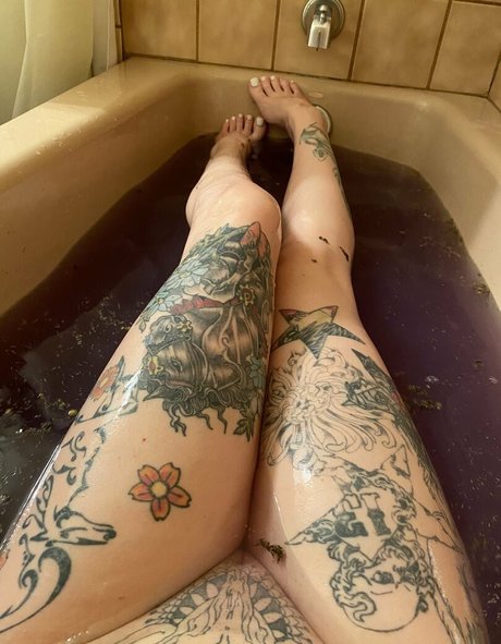 mechanic onlyfans naked image