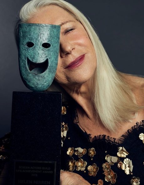 Helen Mirren star hot images