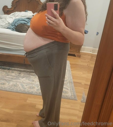 feedchromie naked model photos