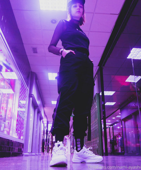 nami ayashi model sexy pics