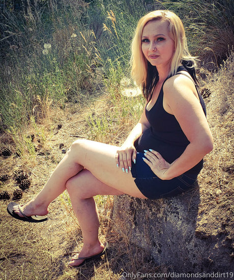 diamondsanddirt19 nice actress photos