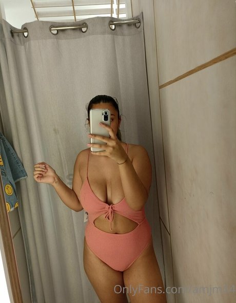 amjm14 star adult photo