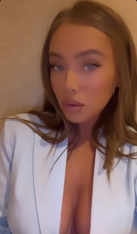 Tyne Lexy Clarson model pretty pics