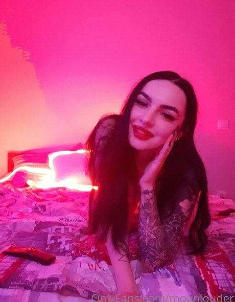 moanlouder sexy pornstar images
