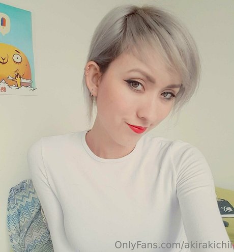 akirakichii beautiful model picture