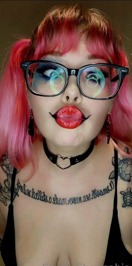 smokeeshannabis model nice gallery