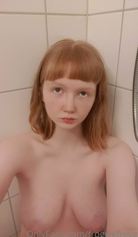 FroggieFreya star pornographic picture