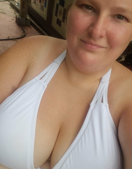 princess bigtits model pictures