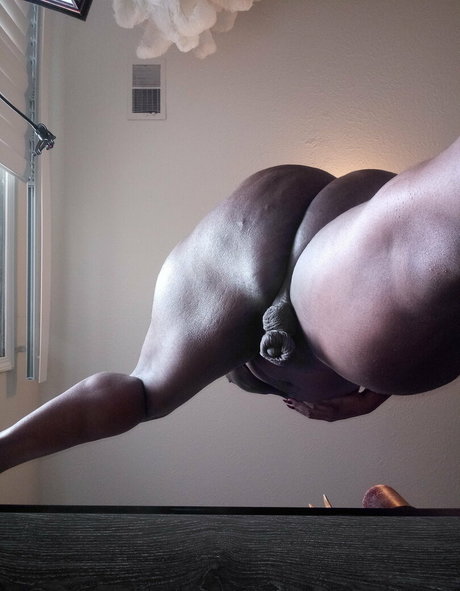 famous midget onlyfans free naked pics