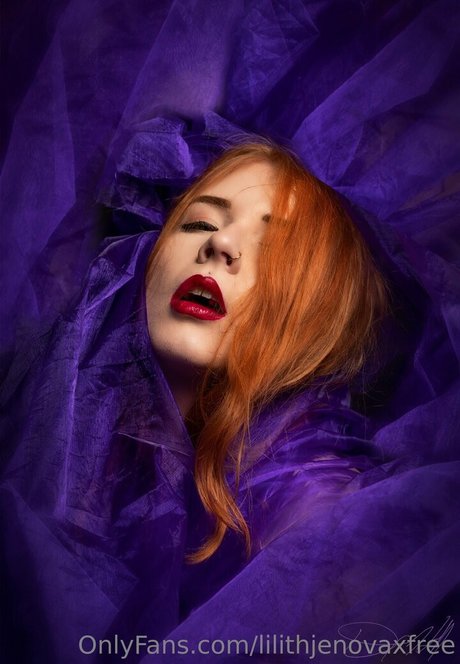 lilithjenovaxfree sexy star gallery