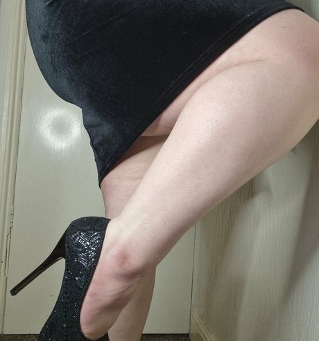 ellastarfire pretty model gallery