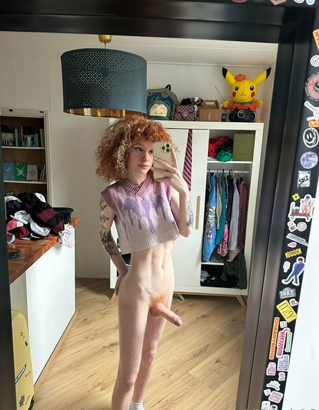 bitwink18 pornographic model img