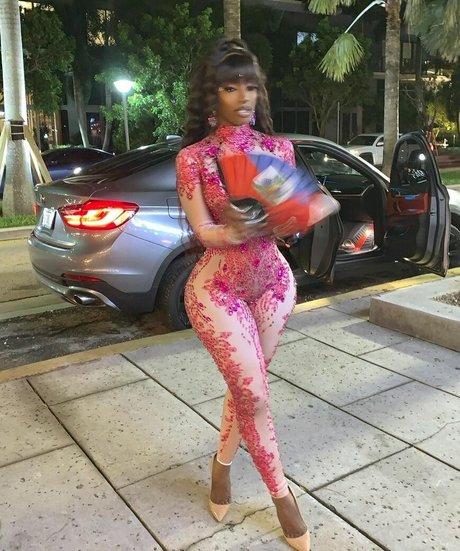 Hispaniola art pornstar photo